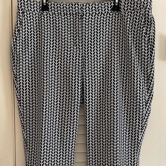 TORY BURCH SPORT NAVY BLUE/WHITE LOGO ANKLE LENGTH PANTS SIZE US 14 - Picture 2 of 9